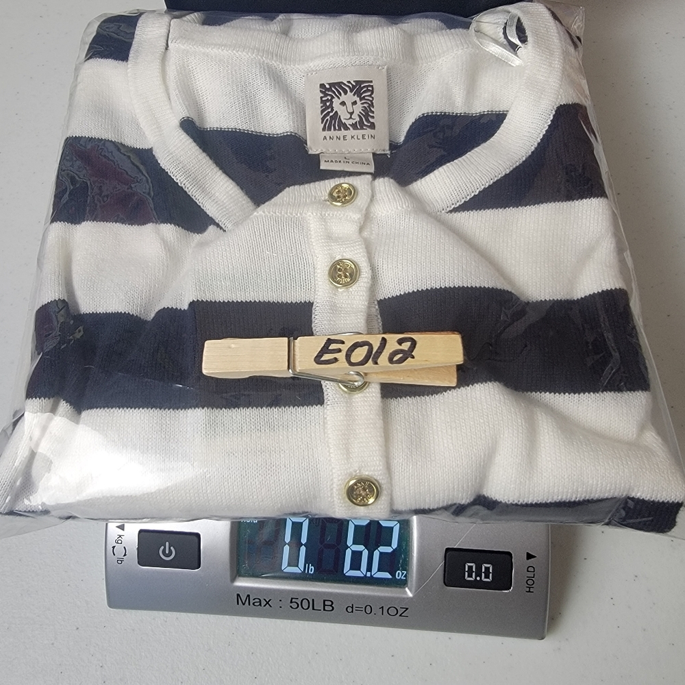 Anne Klein White Navy Striped 3/4 sleeve Top Sz Large - Picture 10 of 10